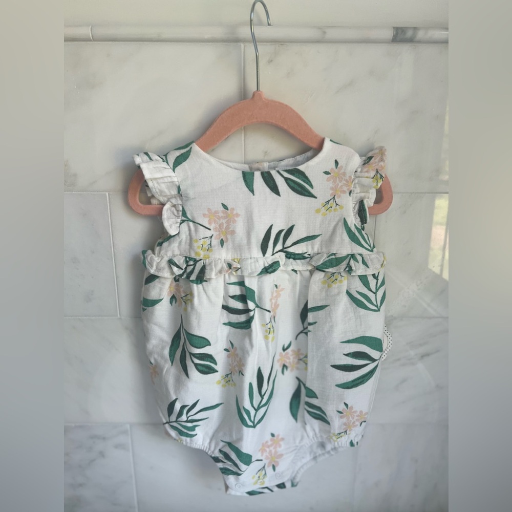 NORDSTROM NWT Beautiful Baby Girl Romper/ Size 12 Months